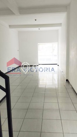 Ruko di Blimbing, Luas 48m2m², Jalan Utama, Ready Usaha Ruko di Blimbing, Luas 48m2m², Jalan Utama, Ready Usaha