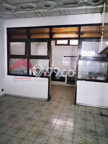 Disewakan! Rumah 5 Kamar Tidur &
2 Kamar Mandi di Gadang, Malang Disewakan! Rumah 5 Kamar Tidur &
2 Kamar Mandi di Gadang, Malang