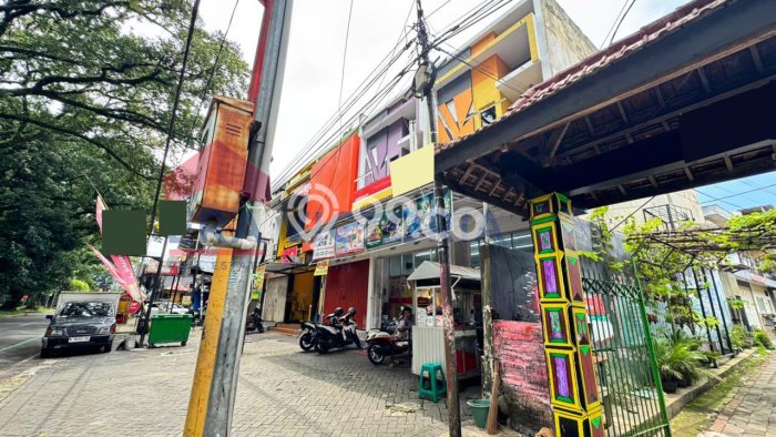 Siap Huni Rumah Mewah 21 Kamar di Klojen Dekat ke Mana Saja Siap Huni Rumah Mewah 21 Kamar di Klojen Dekat ke Mana Saja