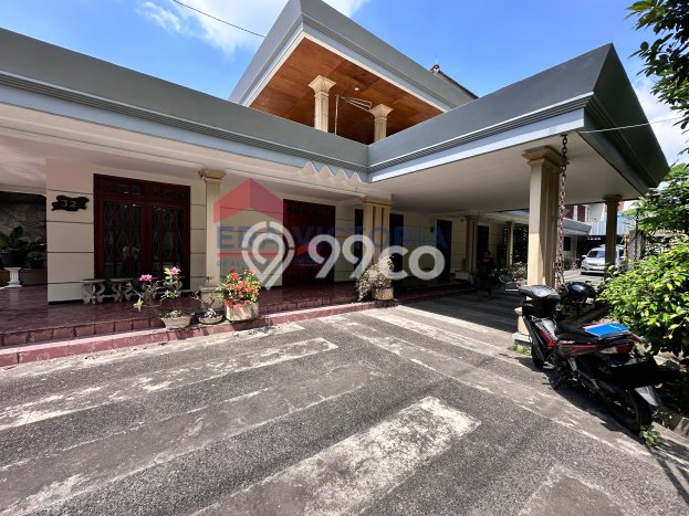 SPECIAL OFFER! Rumah Asri area , LT 1041m2m² Bangunan 900m2m² SPECIAL OFFER! Rumah Asri area , LT 1041m2m² Bangunan 900m2m²