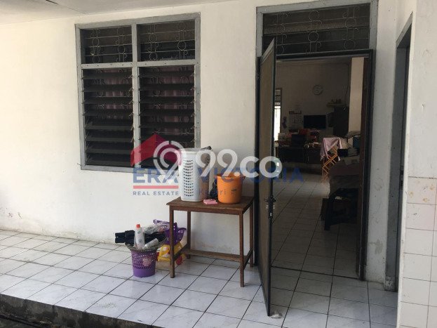 Kesempatan Langka Memiliki Rumah 3 KT 4 KM di Jantung Kota Kediri, Kediri Kesempatan Langka Memiliki Rumah 3 KT 4 KM di Jantung Kota Kediri, Kediri