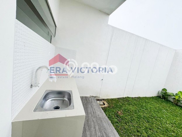 Bisa KPR! Rumah , Malang, LT 84m2m² Bangunan 65m2m² Bisa KPR! Rumah , Malang, LT 84m2m² Bangunan 65m2m²