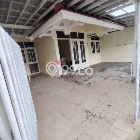 Disewakan! Rumah 5 Kamar Tidur &
2 Kamar Mandi di Araya, Malang Disewakan! Rumah 5 Kamar Tidur &
2 Kamar Mandi di Araya, Malang