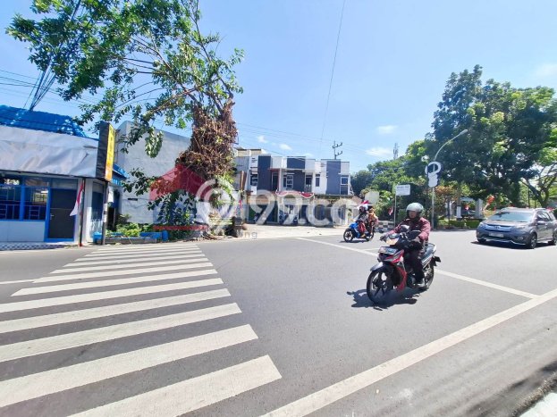 Ruko Bagus LT 76m2 LB 90m2 Dijual di Batu Batu Ruko Bagus LT 76m2 LB 90m2 Dijual di Batu Batu