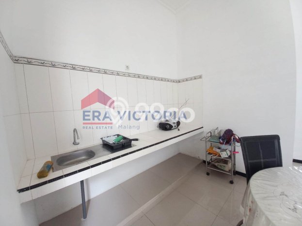 Rumah Strategis dengan Luas Tanah 135m2m² di Lokasi , Malang Rumah Strategis dengan Luas Tanah 135m2m² di Lokasi , Malang