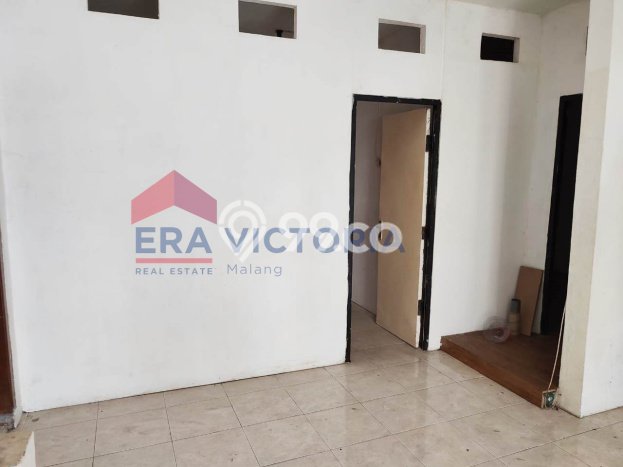 Rumah dengan Lokasi Strategis 4 KT di Sukun, Malang Rumah dengan Lokasi Strategis 4 KT di Sukun, Malang