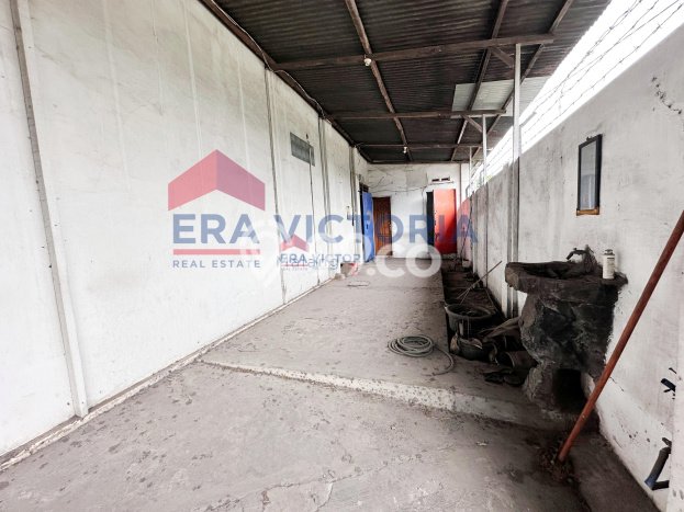 Disewakan Gudang Kawasan Blimbing, Luas 500m2m², Lokasi Komersial Disewakan Gudang Kawasan Blimbing, Luas 500m2m², Lokasi Komersial