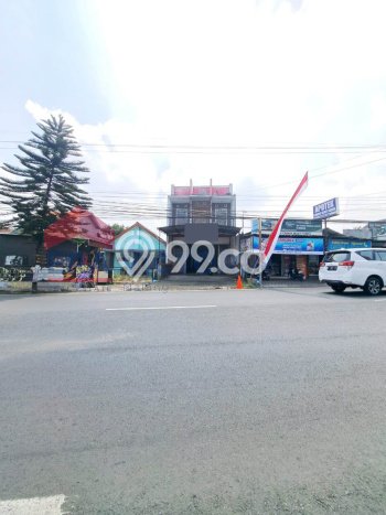 LOKASI BISNIS! Ruko Disewakan di Pakis, Luas 340m2m², Area Strategis LOKASI BISNIS! Ruko Disewakan di Pakis, Luas 340m2m², Area Strategis