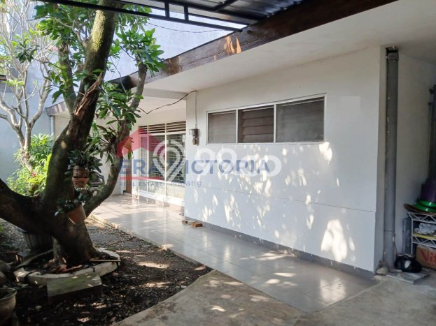 PRIME PROPERTY! Rumah area , 3 KT, Lingkungan Elite, LT 300m2m² LB 250m2m² PRIME PROPERTY! Rumah area , 3 KT, Lingkungan Elite, LT 300m2m² LB 250m2m²