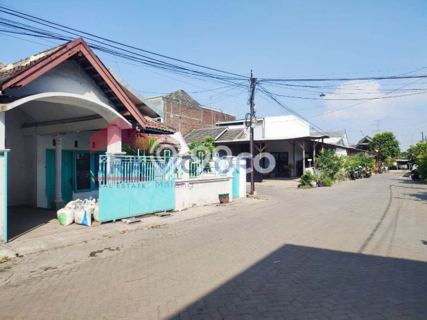 SPECIAL PRICE! Rumah Asri lokasi Kejayan, Luas 148m2m² LB 48m2m² SPECIAL PRICE! Rumah Asri lokasi Kejayan, Luas 148m2m² LB 48m2m²