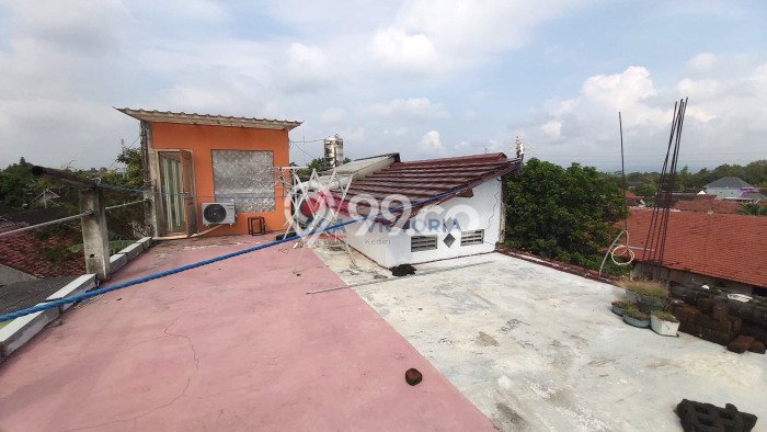 Rumah Minimalis 3 KT LT 84m2 di Kediri Rumah Minimalis 3 KT LT 84m2 di Kediri