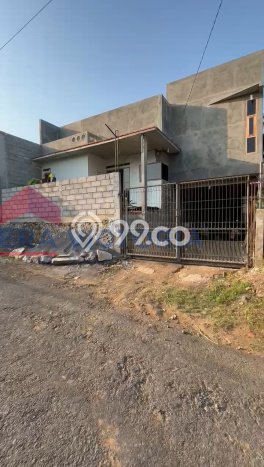 For Sale Rumah 3 Kamar Lokasi Ideal Nyaman dan Strategis di Kedungkandang For Sale Rumah 3 Kamar Lokasi Ideal Nyaman dan Strategis di Kedungkandang