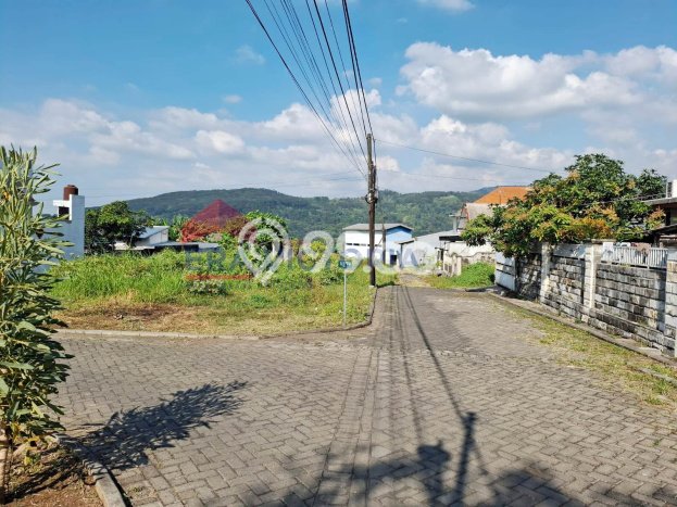 Tanah Lokasi Strategis Kawasan Lawang, Luas 200m2m², Dekat ke Pusat Kota, Lingkungan Asri Tanah Lokasi Strategis Kawasan Lawang, Luas 200m2m², Dekat ke Pusat Kota, Lingkungan Asri