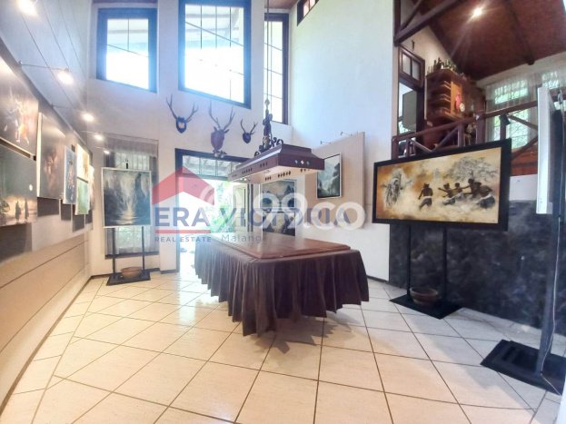DIJUAL! Vila Kawasan , Area 1390m2m², Lokasi Strategis DIJUAL! Vila Kawasan , Area 1390m2m², Lokasi Strategis