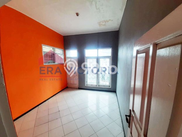 Rumah Eksklusif di Wagir, Malang, LT 71m2m² Bangunan 140m2m² Rumah Eksklusif di Wagir, Malang, LT 71m2m² Bangunan 140m2m²