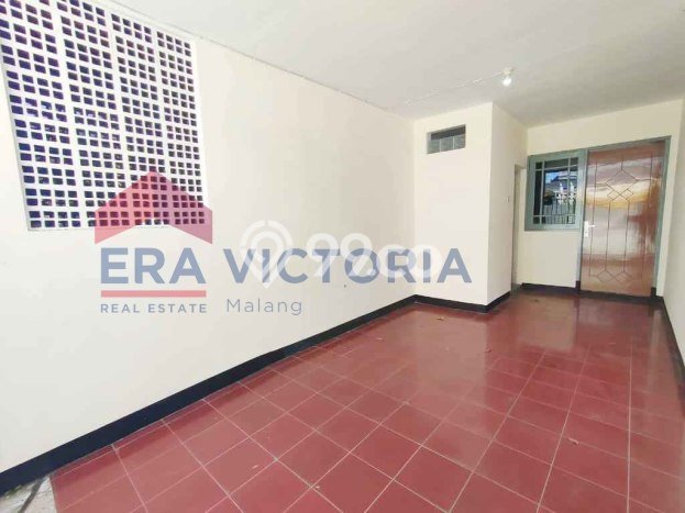 Rumah di Lowokwaru, 3 KM, Pemandangan Indah, Luas 150m2m² Bangunan 200m2m² Rumah di Lowokwaru, 3 KM, Pemandangan Indah, Luas 150m2m² Bangunan 200m2m²