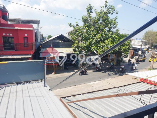 Ruko di , Luas 154m2m², Jalan Strategis, Siap Operasional Ruko di , Luas 154m2m², Jalan Strategis, Siap Operasional