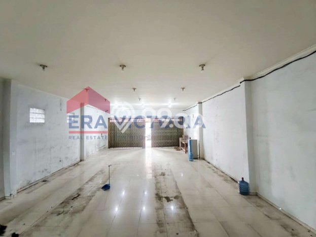 Ruko Disewa di Malang dengan LB 352m2 Area Komersial Ramai Ruko Disewa di Malang dengan LB 352m2 Area Komersial Ramai