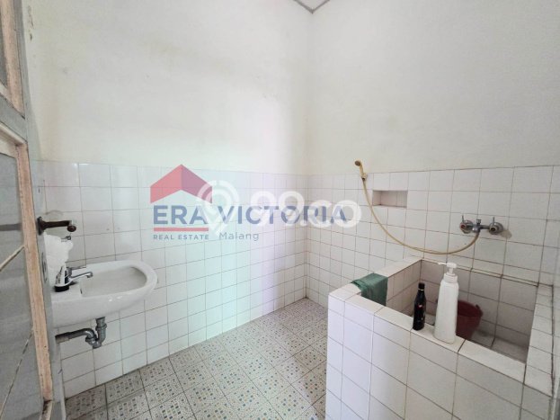 Properti Nyaman 5 KT Luas Tanah 486m2m² di , Malang Properti Nyaman 5 KT Luas Tanah 486m2m² di , Malang