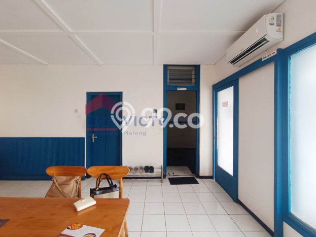 LISTING BARU! Rumah Premium di Klojen, Luas 611m2m² Bangunan 400m2m² LISTING BARU! Rumah Premium di Klojen, Luas 611m2m² Bangunan 400m2m²