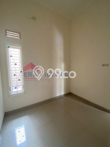Rumah Nyaman 3 KT Luas Tanah 105m2m² di Blimbing, Malang Rumah Nyaman 3 KT Luas Tanah 105m2m² di Blimbing, Malang