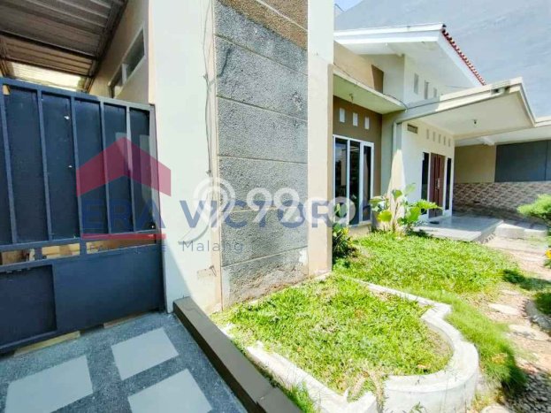 KESEMPATAN EMAS! Rumah Premium di Lowokwaru, Malang, LT 222m2m² LB 110m2m² KESEMPATAN EMAS! Rumah Premium di Lowokwaru, Malang, LT 222m2m² LB 110m2m²