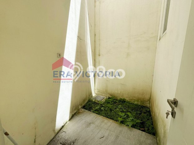 UNIT SPESIAL! Rumah area Blimbing, 2 KM, Dekat Pusat Kota, Luas 93m2m² Bangunan 89m2m² UNIT SPESIAL! Rumah area Blimbing, 2 KM, Dekat Pusat Kota, Luas 93m2m² Bangunan 89m2m²