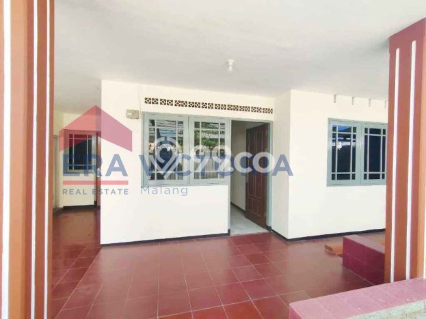Rumah di Lowokwaru, 3 KM, Pemandangan Indah, Luas 150m2m² Bangunan 200m2m² Rumah di Lowokwaru, 3 KM, Pemandangan Indah, Luas 150m2m² Bangunan 200m2m²