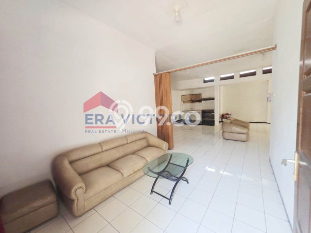 PILIHAN TEPAT! Rumah kawasan , 2 KM, Dekat Mall, LT 176m2m² Bangunan 140m2m² PILIHAN TEPAT! Rumah kawasan , 2 KM, Dekat Mall, LT 176m2m² Bangunan 140m2m²
