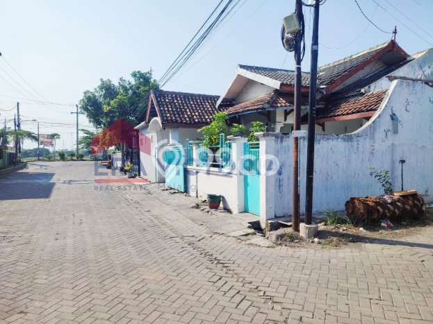 SPECIAL PRICE! Rumah Asri lokasi Kejayan, Luas 148m2m² LB 48m2m² SPECIAL PRICE! Rumah Asri lokasi Kejayan, Luas 148m2m² LB 48m2m²