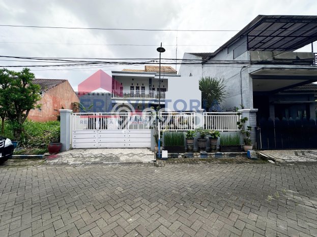 Dijual Cepat Rumah LB 230m2m² di Area Premium, Malang Dijual Cepat Rumah LB 230m2m² di Area Premium, Malang