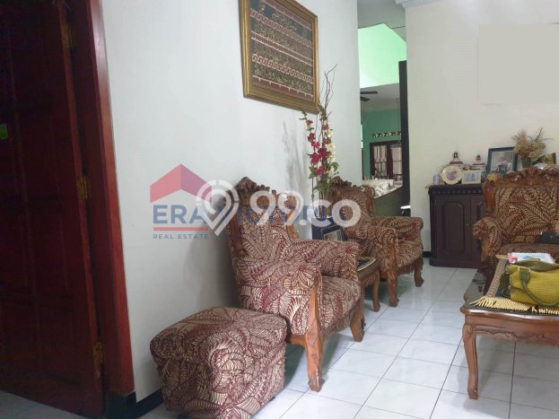 Rumah Premium LT 238m2m² / LB 280m2m² di Kompleks Perumahan Lowokwaru, Malang Rumah Premium LT 238m2m² / LB 280m2m² di Kompleks Perumahan Lowokwaru, Malang
