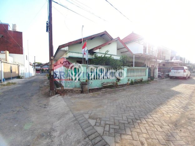 Rumah area Lowokwaru, Malang, Luas 212m2m² LB 210m2m² Rumah area Lowokwaru, Malang, Luas 212m2m² LB 210m2m²