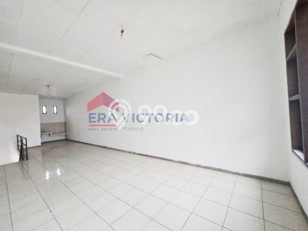 LOKASI STRATEGIS! Ruko di Blimbing, Luas 112m2m², Kawasan Ramai, Ready Bisnis LOKASI STRATEGIS! Ruko di Blimbing, Luas 112m2m², Kawasan Ramai, Ready Bisnis