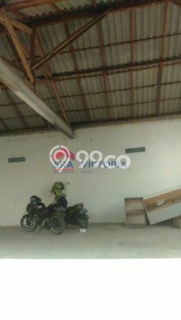 Gudang Kawasan Ngadiluwih, Luas 38m2m², Lokasi Strategis Gudang Kawasan Ngadiluwih, Luas 38m2m², Lokasi Strategis