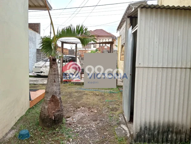 Rumah Idaman dengan Luas Tanah 294m2m² di Lingkungan Asri Mojo, Kediri Rumah Idaman dengan Luas Tanah 294m2m² di Lingkungan Asri Mojo, Kediri
