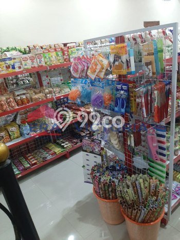 PELUANG EMAS! Ruko di Ngronggot, Luas 384m2m², Pusat Bisnis PELUANG EMAS! Ruko di Ngronggot, Luas 384m2m², Pusat Bisnis