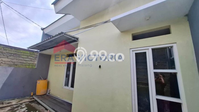 Rumah 3 KT 1 KM Luas Tanah 114m2m², LB 60m2m² di , Malang Rumah 3 KT 1 KM Luas Tanah 114m2m², LB 60m2m² di , Malang