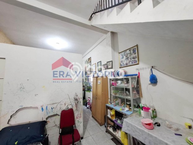 Ruko Bagus LT 76m2 LB 90m2 Dijual di Batu Batu Ruko Bagus LT 76m2 LB 90m2 Dijual di Batu Batu