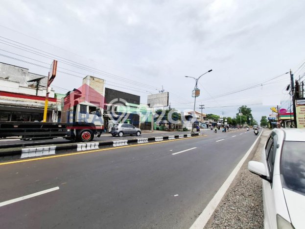 SPECIAL PRICE! Rumah Strategis lokasi Lawang, LT 289m2m² LB 225m2m² SPECIAL PRICE! Rumah Strategis lokasi Lawang, LT 289m2m² LB 225m2m²