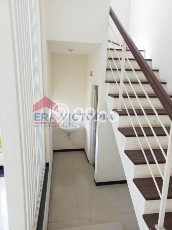 Hunian Elit LB 160m2 Siap Huni Desain Elegan di Tidar, Malang Hunian Elit LB 160m2 Siap Huni Desain Elegan di Tidar, Malang
