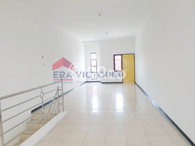 Ruko di , Luas 154m2m², Jalan Strategis, Siap Operasional Ruko di , Luas 154m2m², Jalan Strategis, Siap Operasional