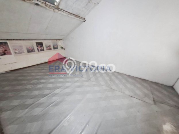 Rumah Berkualitas Blimbing, Malang, Luas 320m2m² Bangunan 200m2m² Rumah Berkualitas Blimbing, Malang, Luas 320m2m² Bangunan 200m2m²