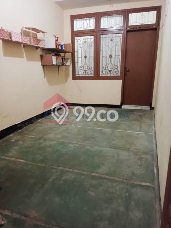 Rumah Luas Asri 7 KT Siap Pakai di Tidar Malang Rumah Luas Asri 7 KT Siap Pakai di Tidar Malang