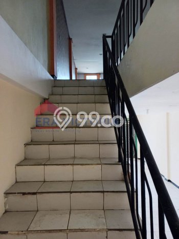 Ruko untuk disewa di Blimbing punya LT 71m2 & LB 233m2 harga sewa kompetitif Ruko untuk disewa di Blimbing punya LT 71m2 & LB 233m2 harga sewa kompetitif