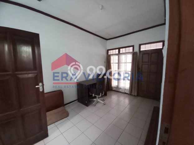 For Sale Rumah 4 Kamar Lokasi Ideal Bagus dan Strategis di Lowokwaru For Sale Rumah 4 Kamar Lokasi Ideal Bagus dan Strategis di Lowokwaru
