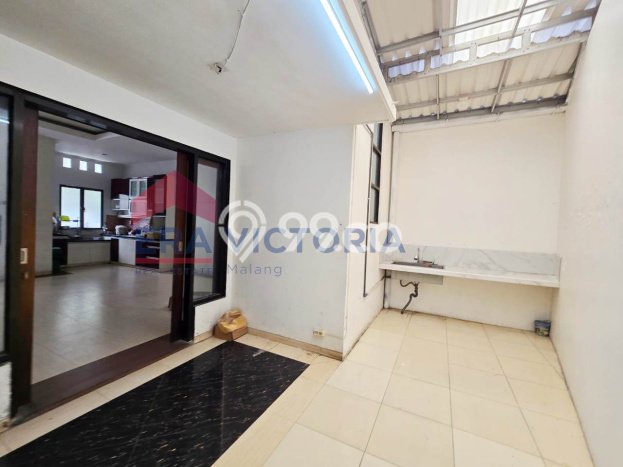 LISTING BARU! Rumah Premium di , LT 98m2m² Bangunan 102m2m² LISTING BARU! Rumah Premium di , LT 98m2m² Bangunan 102m2m²