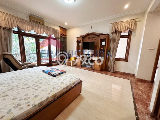 BEST PRICE! Rumah Premium di , Luas 700m2m² LB 500m2m² BEST PRICE! Rumah Premium di , Luas 700m2m² LB 500m2m²