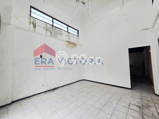 PRIME LOCATION! Ruko di Lowokwaru, Luas 215m2m², Kawasan Berkembang, Ready Pakai PRIME LOCATION! Ruko di Lowokwaru, Luas 215m2m², Kawasan Berkembang, Ready Pakai