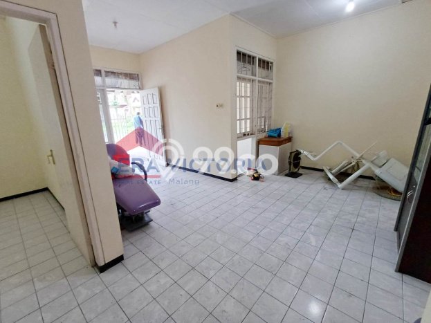 Disewakan! Rumah 5 Kamar Tidur &
2 Kamar Mandi di Araya, Malang Disewakan! Rumah 5 Kamar Tidur &
2 Kamar Mandi di Araya, Malang